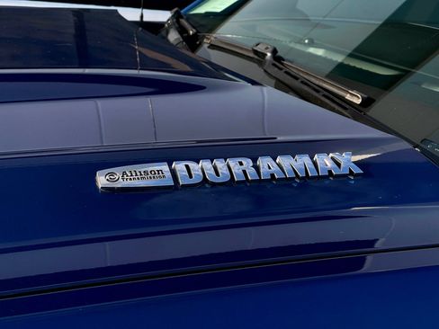 Used 2019 Chevrolet Silverado 2500 LTZ w/ Duramax Plus Package AWD/4WD image 38