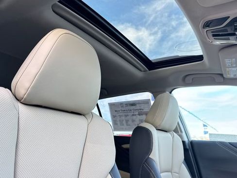 Used 2025 Subaru Outback Limited AWD/4WD image 14