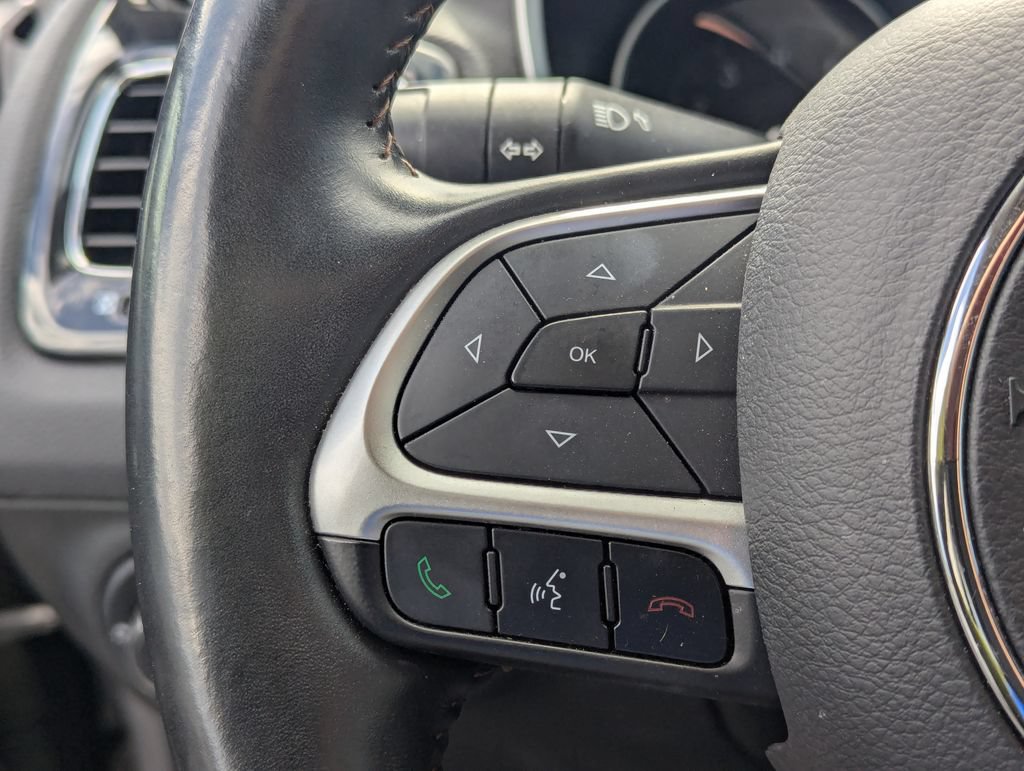 Used 2018 Jeep Compass Limited w/ Navigation Group AWD/4WD image 17