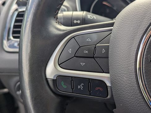 Used 2018 Jeep Compass Limited w/ Navigation Group AWD/4WD image 17
