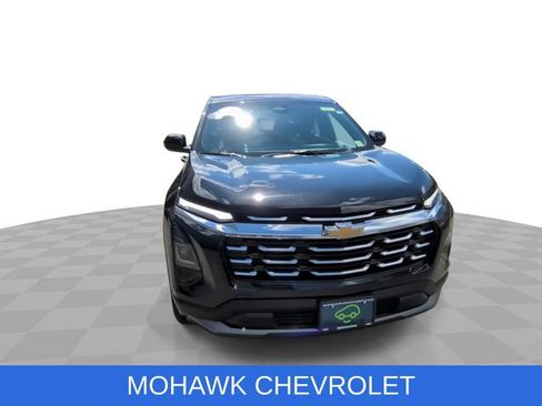 Used 2025 Chevrolet Equinox LT AWD/4WD image 3