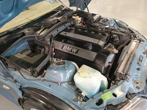 Used 2000 BMW Z3 2.5i RWD image 36