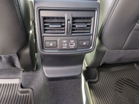 New 2026 Subaru Outback Limited AWD/4WD image 32