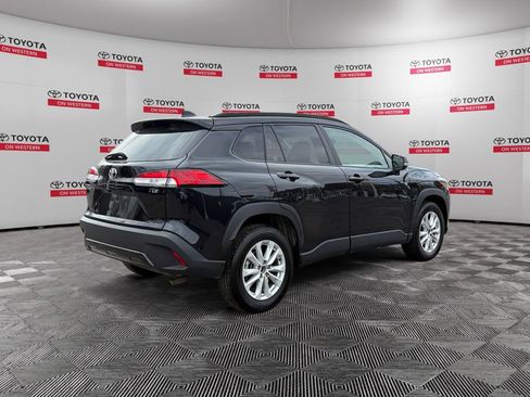 Certified 2024 Toyota Corolla Cross LE image 3