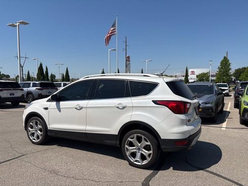 Used 2019 Ford Escape Titanium AWD/4WD image 6