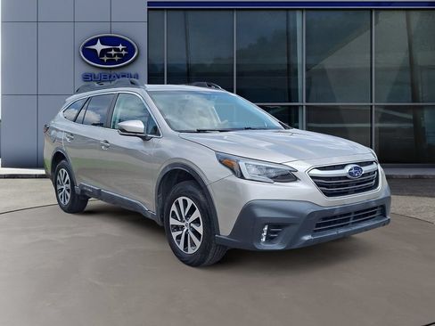 Used 2020 Subaru Outback Premium AWD/4WD image 4