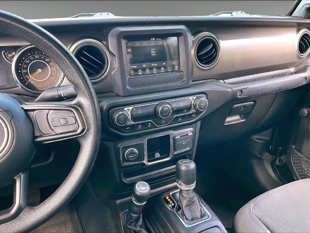 Used 2023 Jeep Gladiator Sport AWD/4WD image 17