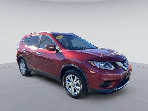 Used 2015 Nissan Rogue SV w/ SV Moonroof Package image 7