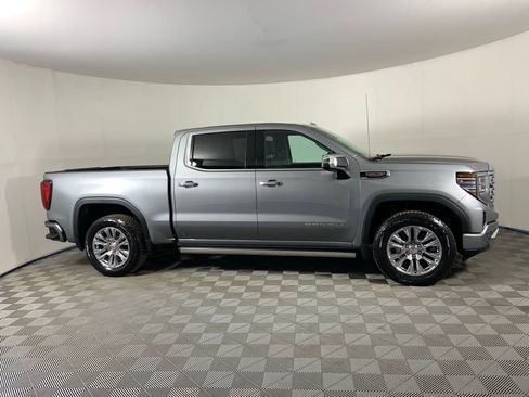 Used 2025 GMC Sierra 1500 Denali w/ Technology Package image 2