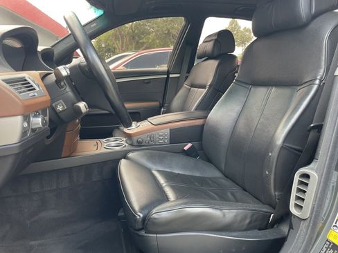 Used 2007 BMW 750i image 20