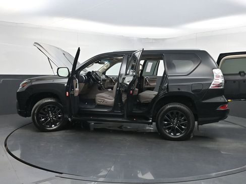 Used 2023 Lexus GX 460 Premium w/ Premium Package AWD/4WD image 41