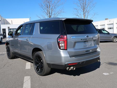 Certified 2024 Chevrolet Suburban High Country image 19