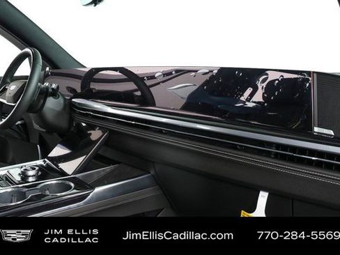 Used 2026 Cadillac Escalade Sport w/ LPO, ONYX Package image 25