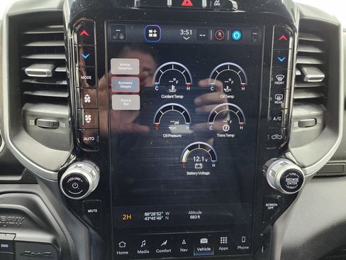 Used 2024 RAM 3500 Big Horn w/ Night Edition image 58