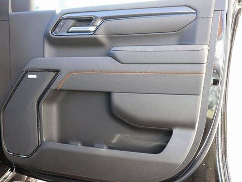 New 2026 GMC Sierra 2500 AT4 w/ AT4 Premium Plus Package AWD/4WD image 7