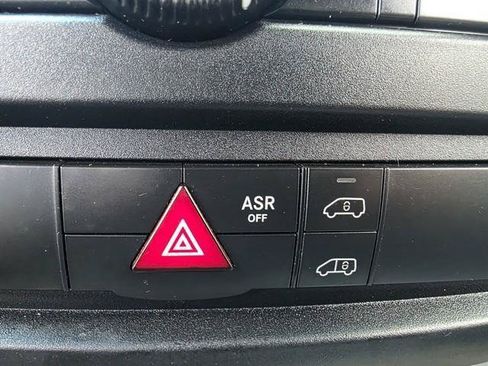 Used 2018 Mercedes-Benz Sprinter 3500 w/ Trailer Hitch Prep Package image 18