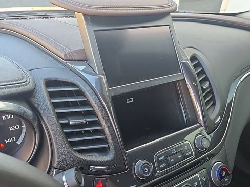 Used 2014 Chevrolet Impala LT FWD image 20