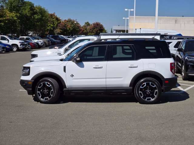 Certified 2023 Ford Bronco Sport Outer Banks AWD/4WD image 3