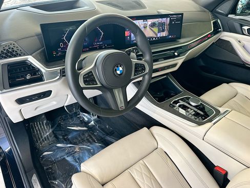 Used 2026 BMW X5 sDrive40i w/ M Sport Package RWD image 9