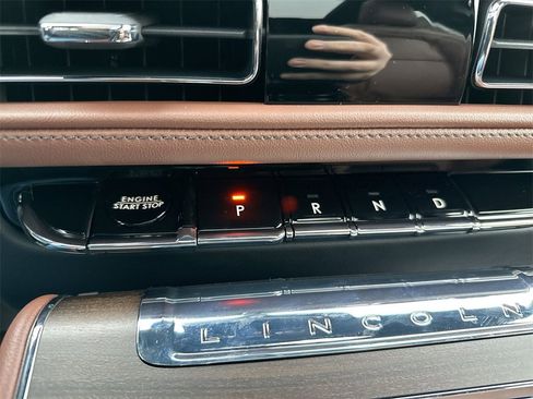 New 2026 Lincoln Aviator Reserve image 17