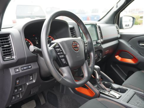 Used 2022 Nissan Frontier PRO-4X AWD/4WD image 36