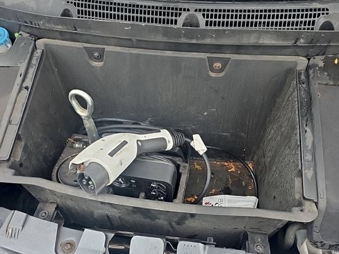 Used 2017 BMW i3 w/ Range Extender RWD image 13