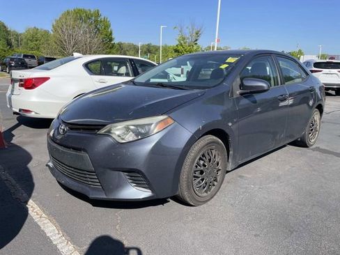 Used 2014 Toyota Corolla LE FWD image 1