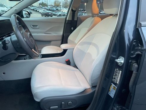 Used 2025 Hyundai Kona SEL image 27