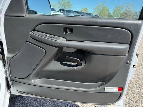 Used 2006 GMC Sierra 1500 SLE w/ Light Duty Power Package image 13