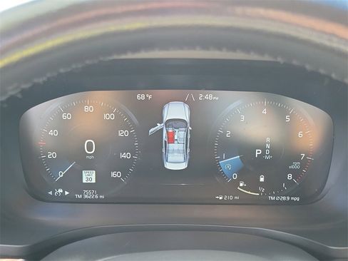 Used 2022 Volvo S60 B5 Momentum image 25