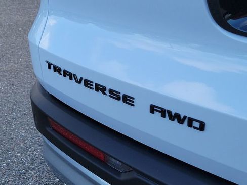 New 2026 Chevrolet Traverse Z71 w/ Enhanced Driving Package AWD/4WD image 8