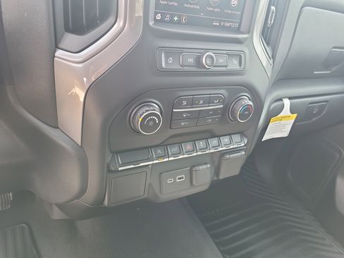 Certified 2021 Chevrolet Silverado 1500 Custom w/ Safety Confidence Package image 22