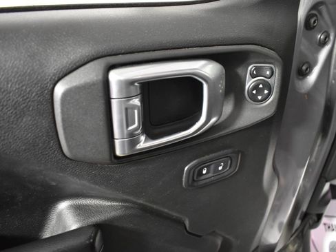 Used 2020 Jeep Gladiator Sport w/ Quick Order Package 24S AWD/4WD image 8