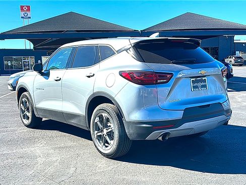 Used 2025 Chevrolet Blazer LT image 6