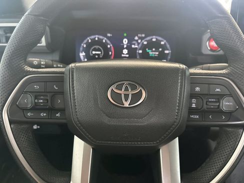 Used 2024 Toyota Tacoma TRD Off-Road AWD/4WD image 23