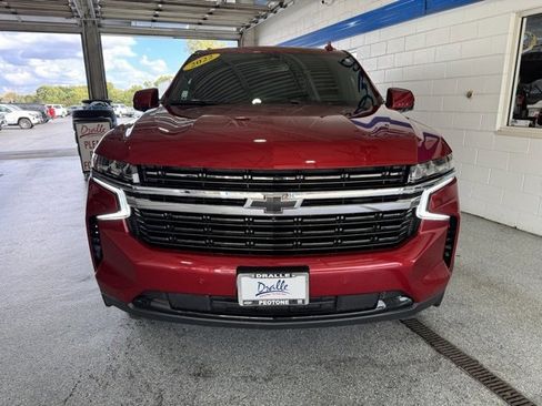 Used 2022 Chevrolet Suburban RST w/ Sport Performance Package image 3