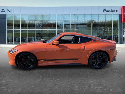 Certified 2024 Nissan Z Performance w/ Heritage Edition image 7