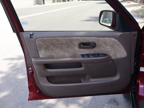 Used 2002 Honda CR-V EX image 24