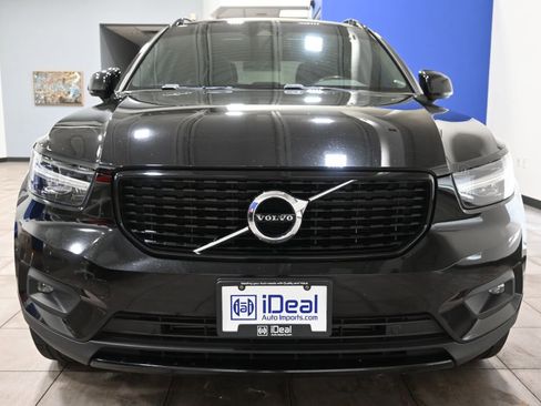 Used 2020 Volvo XC40 T5 R-Design w/ Protection Package Premier image 6
