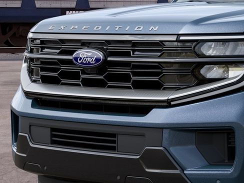 New 2027 Ford Expedition Max Platinum w/ Platinum Ultimate Package AWD/4WD image 17