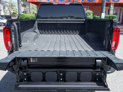 Used 2023 GMC Sierra 2500 AT4 AWD/4WD image 8
