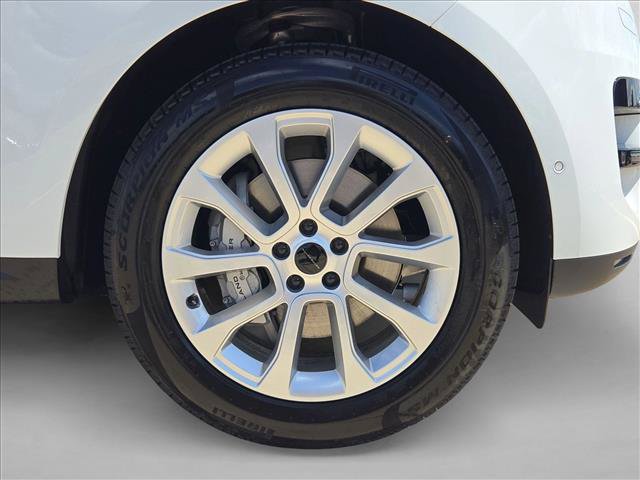 New 2027 Land Rover Range Rover Sport SE AWD/4WD image 2