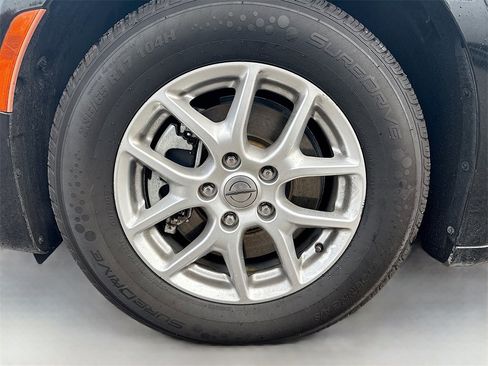 Used 2022 Chrysler Pacifica Touring-L image 31