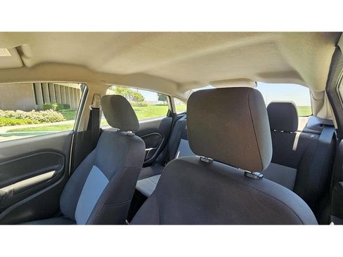 Used 2015 Ford Fiesta S image 35