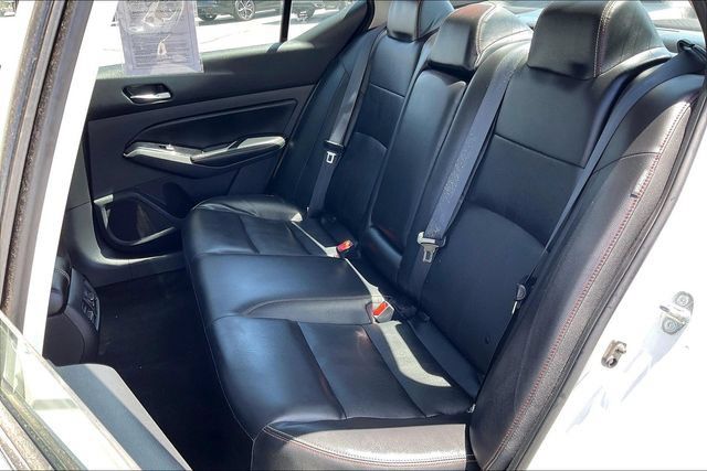 Used 2023 Nissan Altima 2.0 SR FWD image 25