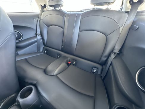 Used 2015 MINI Cooper S image 26