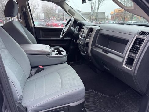 Used 2015 RAM 1500 Express image 12