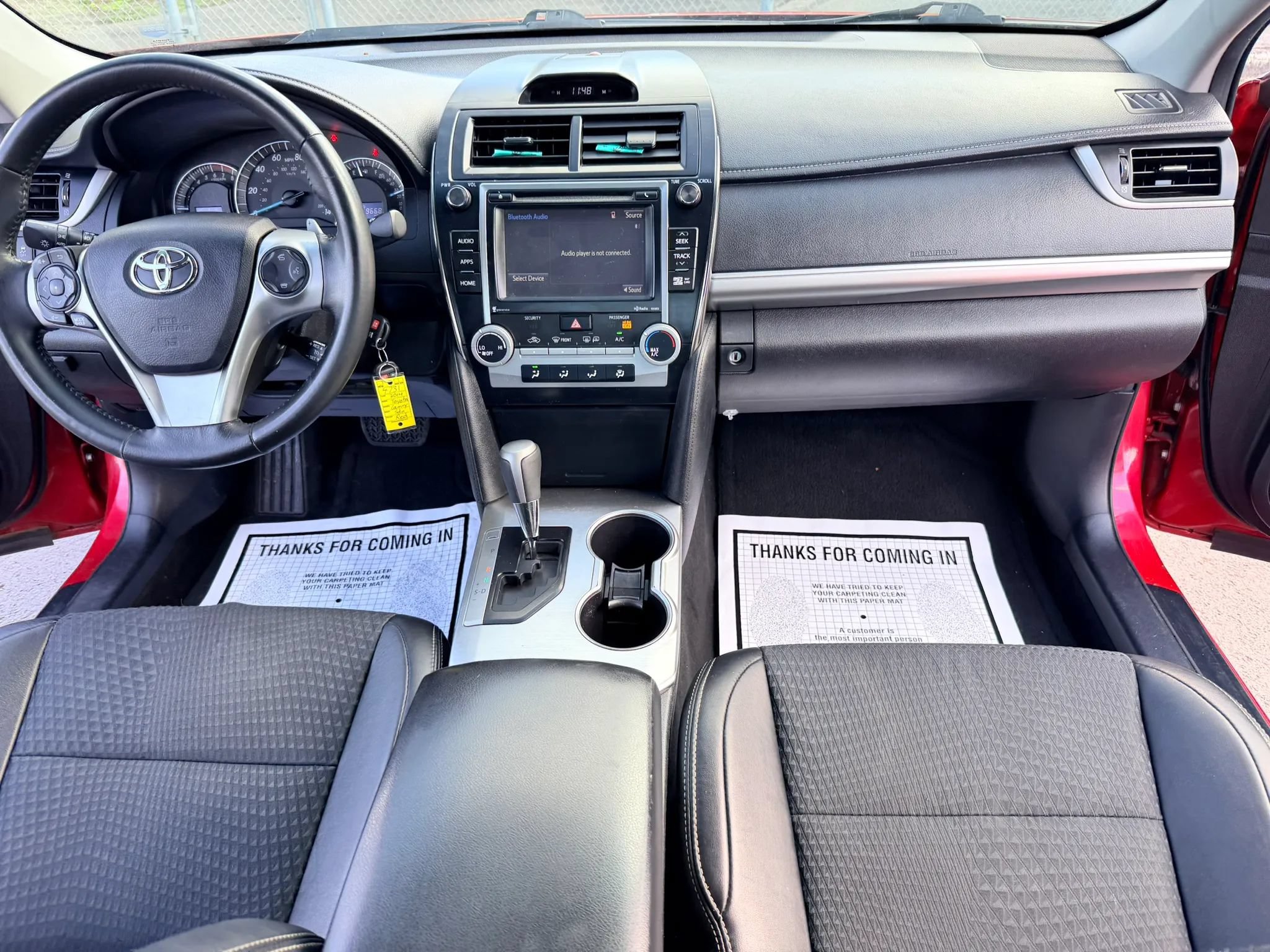 Used 2014 Toyota Camry SE w/ Moonroof Package FWD image 13
