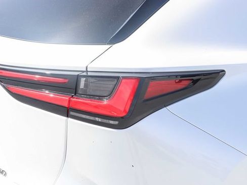 Used 2025 Lexus NX 250 FWD w/ Premium Package image 8