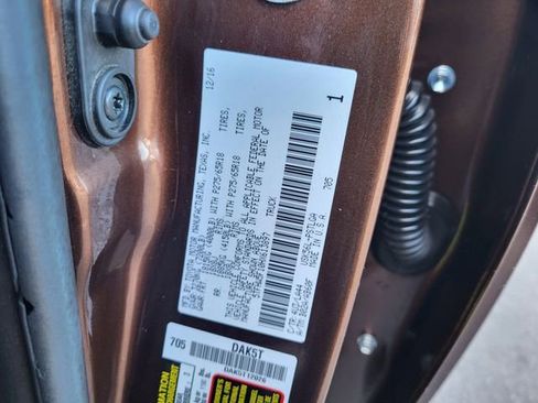 Used 2017 Toyota Tundra Limited image 27